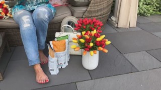 Lisa Robertson feet photo thumbnail