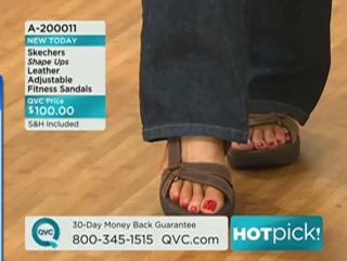Lisa Robertson feet photo thumbnail