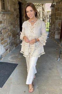 Lisa Robertson feet photo thumbnail