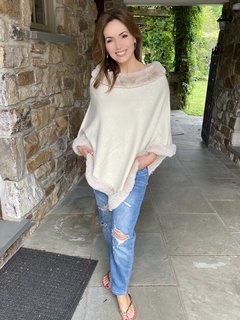 Lisa Robertson feet photo thumbnail