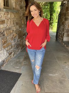 Lisa Robertson feet photo thumbnail