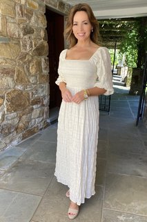 Lisa Robertson feet photo thumbnail