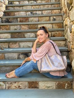 Lisa Robertson feet photo thumbnail