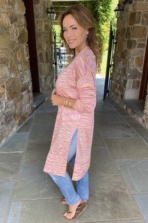 Lisa Robertson feet photo thumbnail