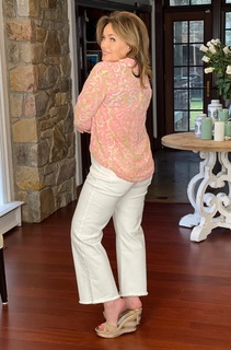 Lisa Robertson feet photo thumbnail