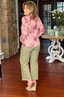 Lisa Robertson feet photo thumbnail