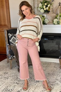 Lisa Robertson feet photo thumbnail