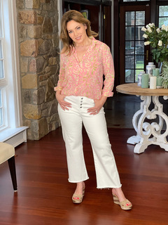 Lisa Robertson feet photo thumbnail