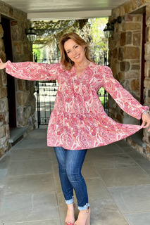 Lisa Robertson feet photo thumbnail