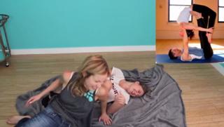 Lisa Schwartz feet photo thumbnail