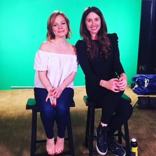 Lisa Schwartz feet photo thumbnail