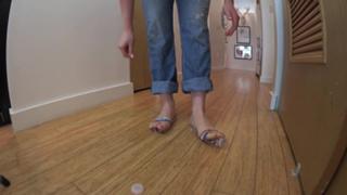 Lisa Schwartz feet photo thumbnail