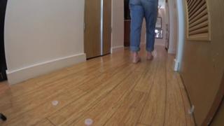 Lisa Schwartz feet photo thumbnail