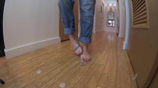 Lisa Schwartz feet photo thumbnail