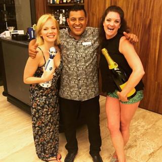 Lisa Schwartz feet photo thumbnail