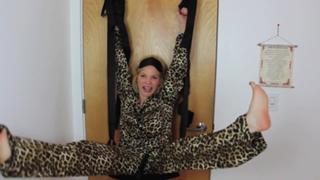 Lisa Schwartz feet photo thumbnail