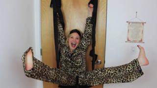 Lisa Schwartz feet photo thumbnail