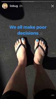 Lisa Schwartz feet photo thumbnail