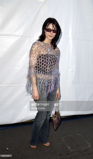Lisa Sheridan feet photo 8