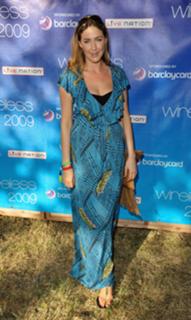 Lisa Snowdon feet photo thumbnail