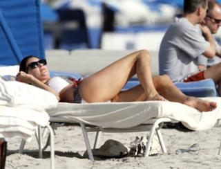 Lisa Snowdon feet photo thumbnail