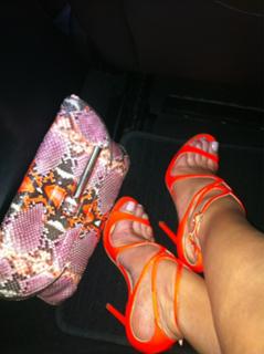 Lisa Snowdon feet photo thumbnail