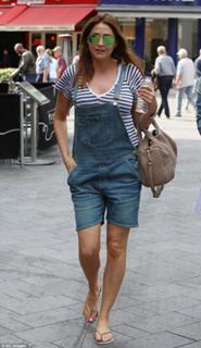 Lisa Snowdon feet photo thumbnail