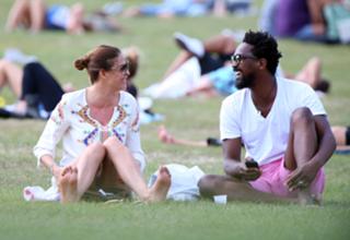 Lisa Snowdon feet photo thumbnail