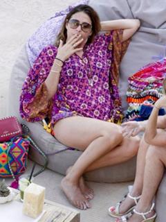 Lisa Snowdon feet photo thumbnail