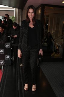 Lisa Snowdon feet photo thumbnail