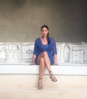 Lisa Snowdon feet photo thumbnail