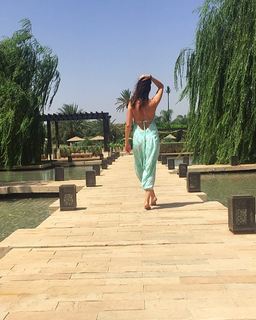 Lisa Snowdon feet photo thumbnail