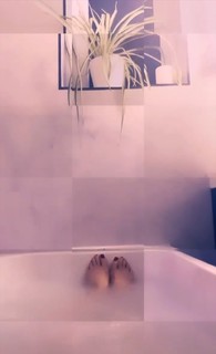 Lisa Snowdon feet photo thumbnail