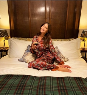 Lisa Snowdon feet photo thumbnail