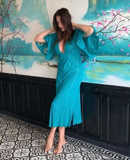 Lisa Snowdon feet photo thumbnail
