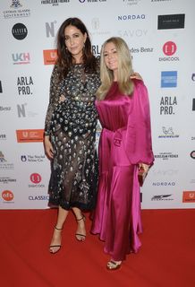 Lisa Snowdon feet photo thumbnail