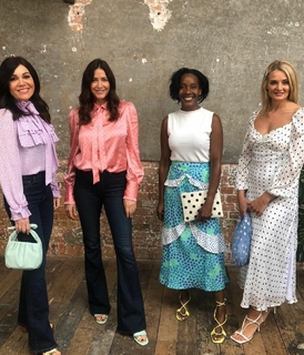 Lisa Snowdon feet photo thumbnail