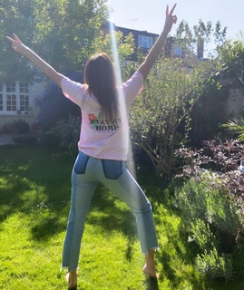 Lisa Snowdon feet photo thumbnail