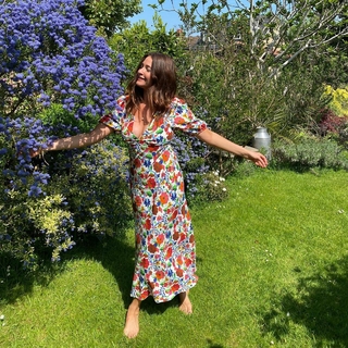 Lisa Snowdon feet photo thumbnail