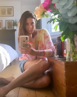 Lisa Snowdon feet photo thumbnail