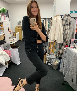 Lisa Snowdon feet photo thumbnail