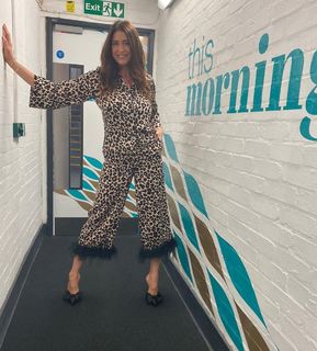 Lisa Snowdon feet photo thumbnail