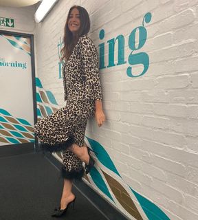 Lisa Snowdon feet photo thumbnail