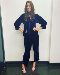 Lisa Snowdon feet photo thumbnail