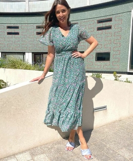 Lisa Snowdon feet photo thumbnail