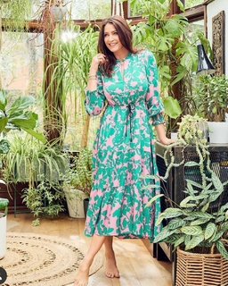 Lisa Snowdon feet photo thumbnail