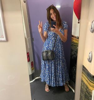 Lisa Snowdon feet photo thumbnail