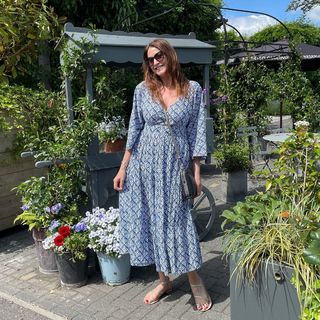 Lisa Snowdon feet photo thumbnail