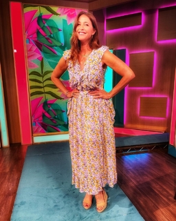 Lisa Snowdon feet photo thumbnail