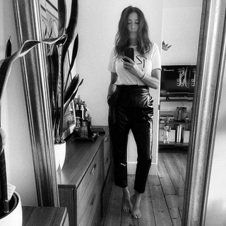 Lisa Snowdon feet photo thumbnail